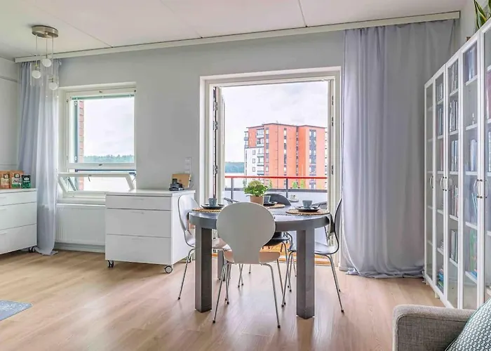 Light Modern Pallo By The Saimaa Huoneisto